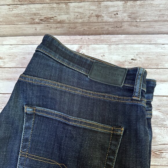 Men's Lucky Brand Jeans - Athletic Slim Fit - Picture 3 of 4